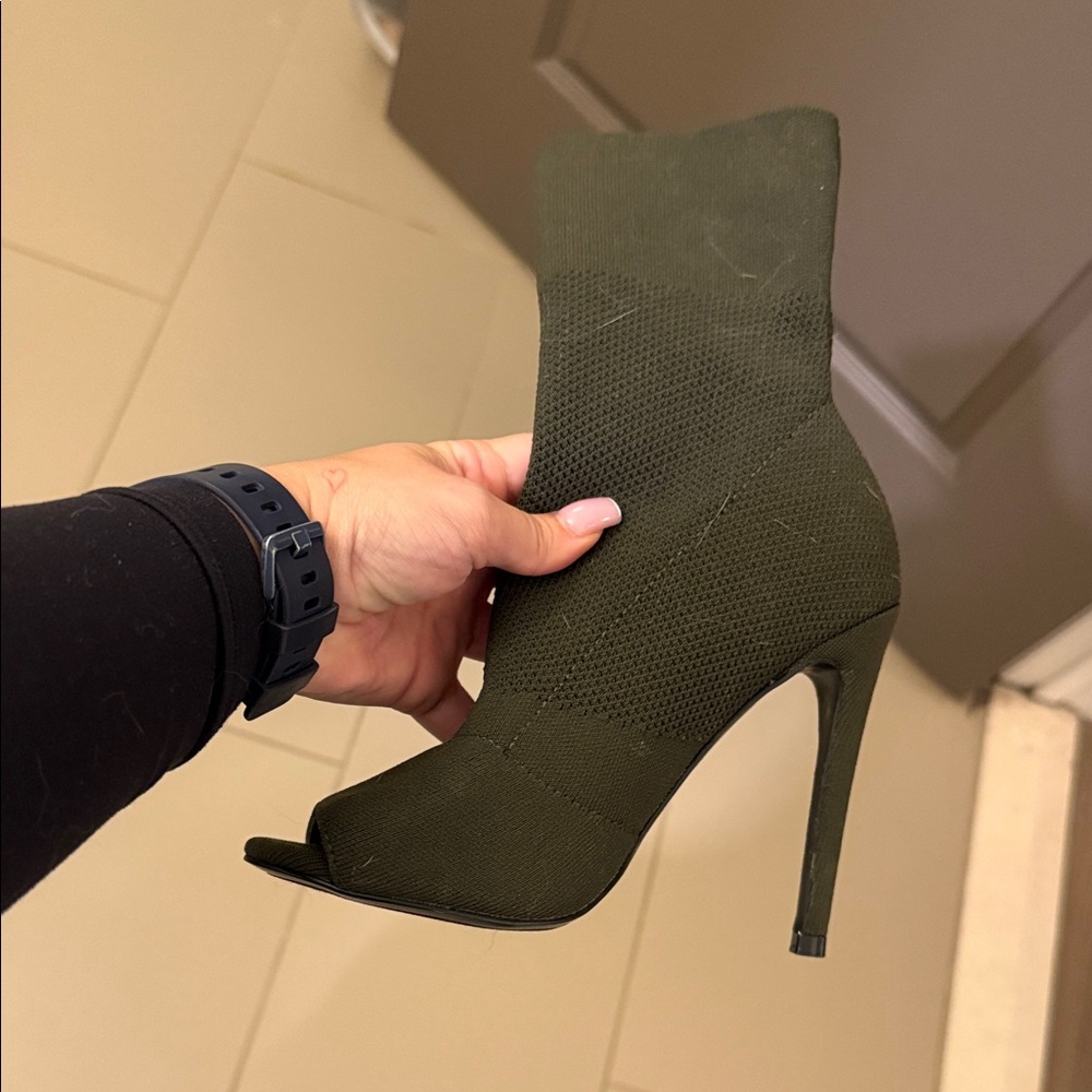 Steve Madden Olive open toe sock boot